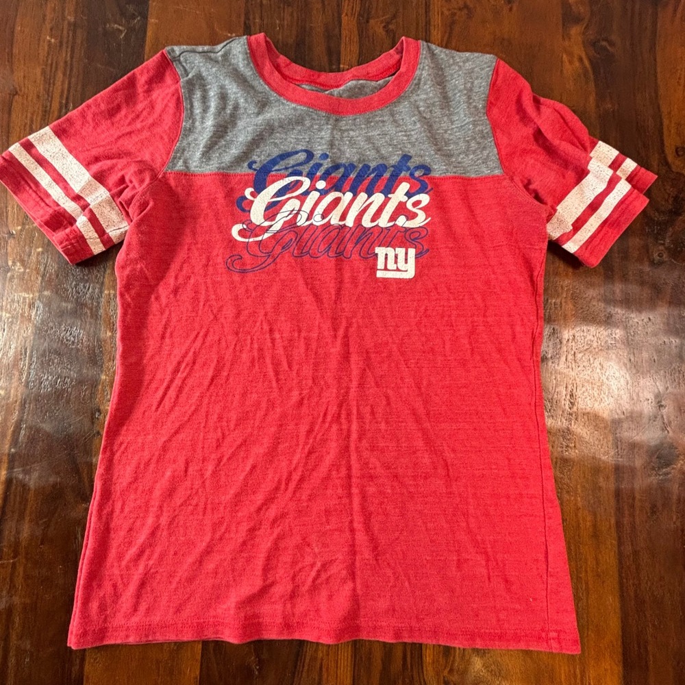 Reebok New York Giants NFL Graphic T-Shirt Red Gray Colorblock Womens Medium